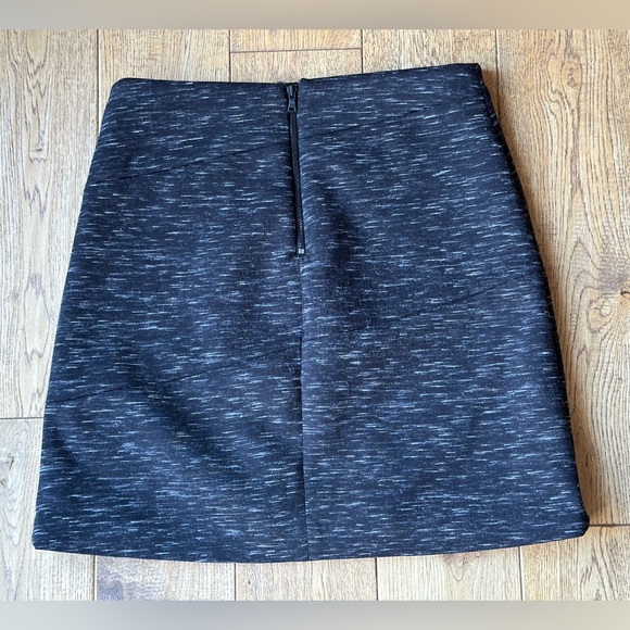 Sam Edelman Heather Grey Zipper Skirt size 2 - Picture 6 of 9